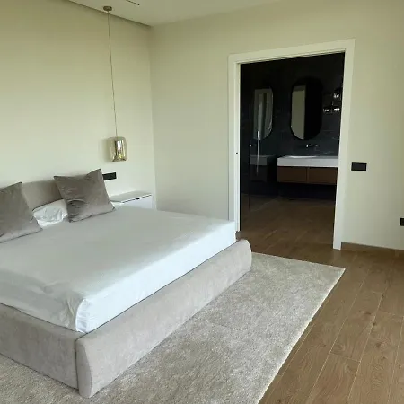 Tatil Evi With A Private Pool And Estepona